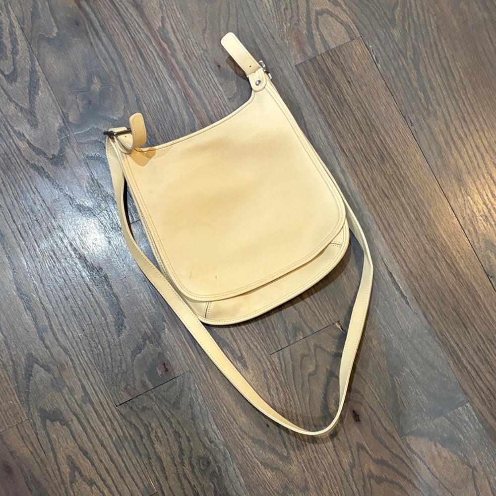 Coach Elegant Tan Crossbody Bag - Picture 9 of 10